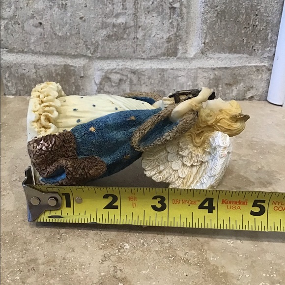 United Design Angel Collection - Picture 7 of 7